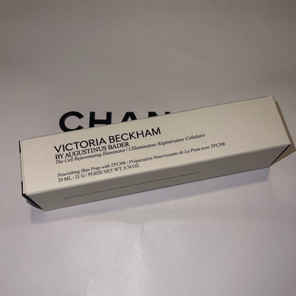 Victoria Beckham Cell Regenerating Illuminator